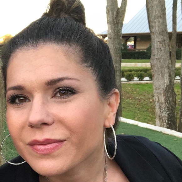 Meet your Posher, Jodi - Picture 1 of 1